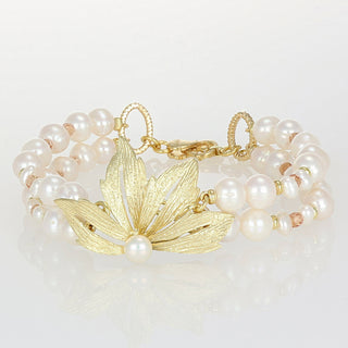 Bracciale con perle d'acqua dolce e fiore in argento dorato - Doria