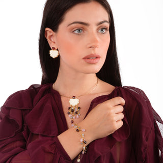 Collana Choker Rigida Granato Zirconi - Lenora indossata