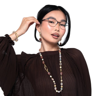 Collana lunga con pietra di luna e agata sabbia - Amida indossata